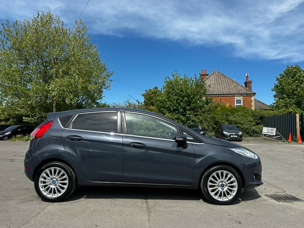Ford Fiesta Fiesta St-line White #8