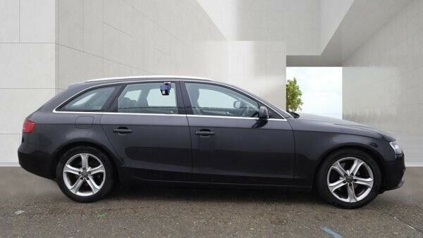 Audi A4 Avant 2L Black Edition White #7