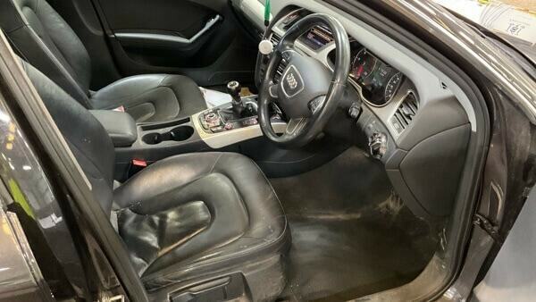 Audi A4 Avant 2L Black Edition White #9