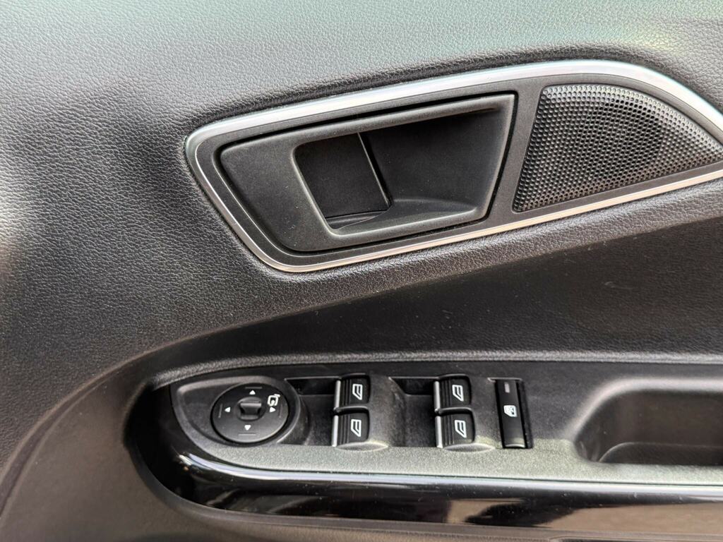 Ford B-Max 1.5 Tdci Zetec Euro 5 Silver #17
