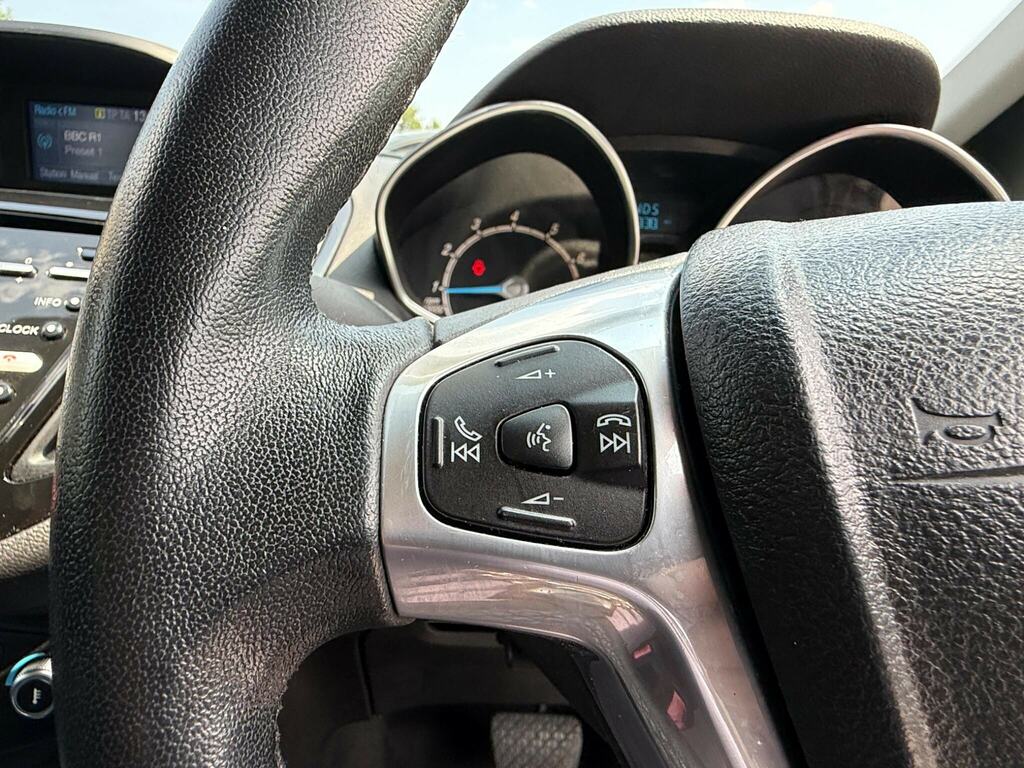 Ford B-Max 1.5 Tdci Zetec Euro 5 Silver #25