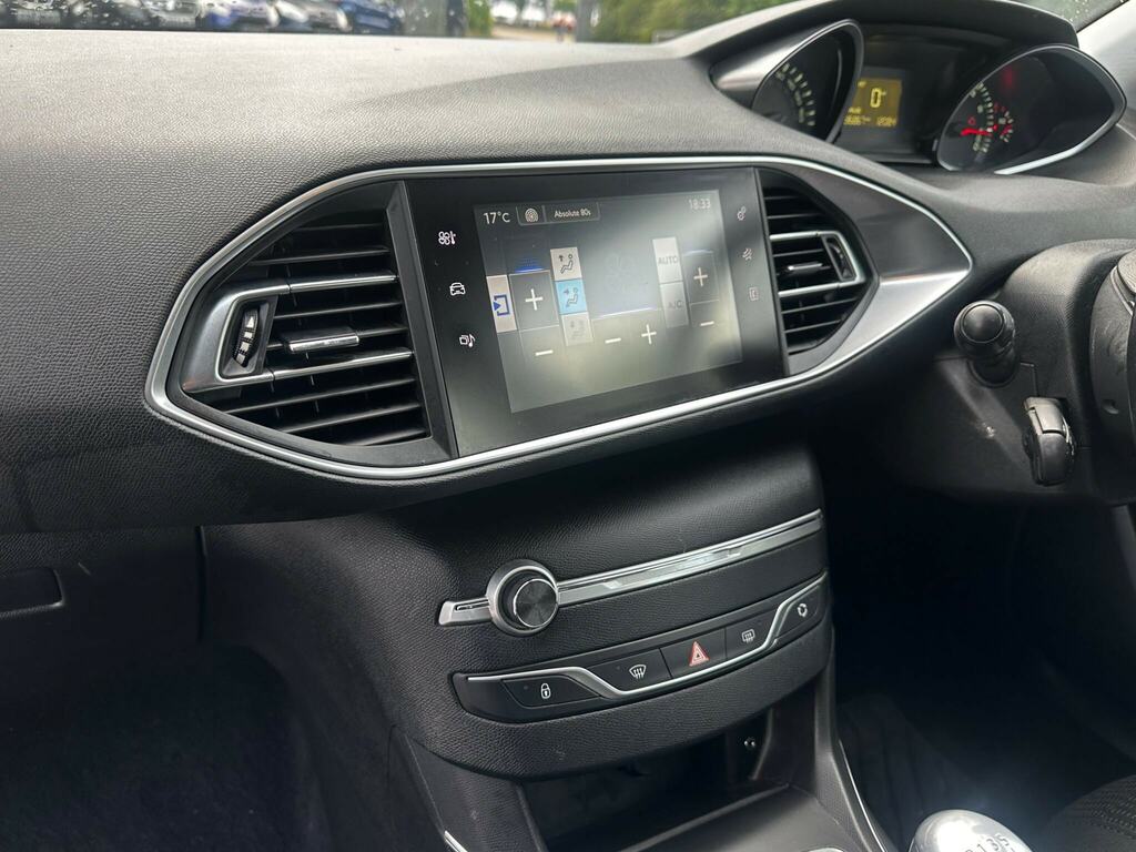 Peugeot 308 Hatchback Black #11