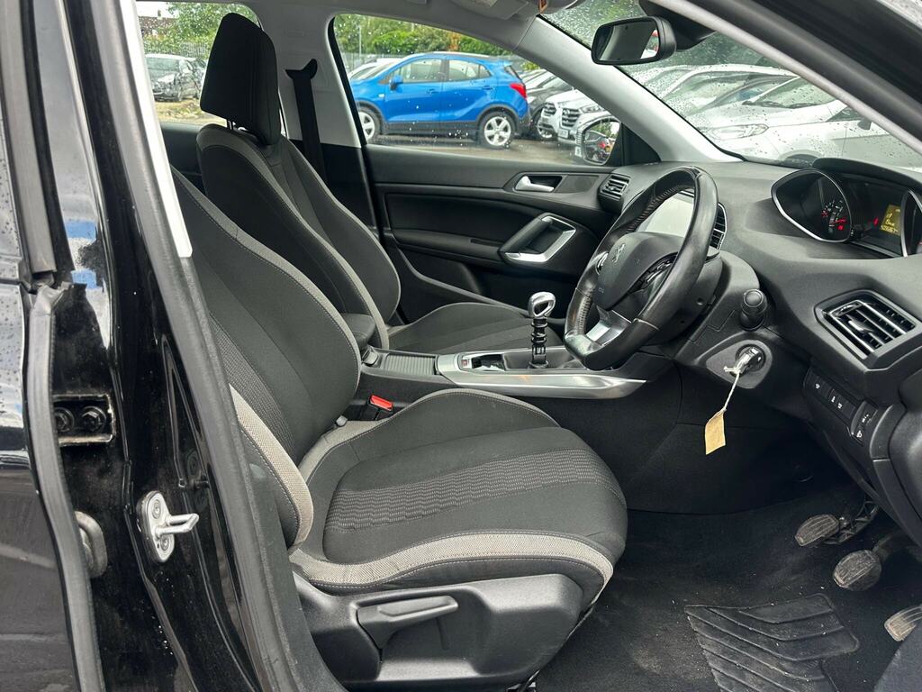 Peugeot 308 Hatchback Black #14