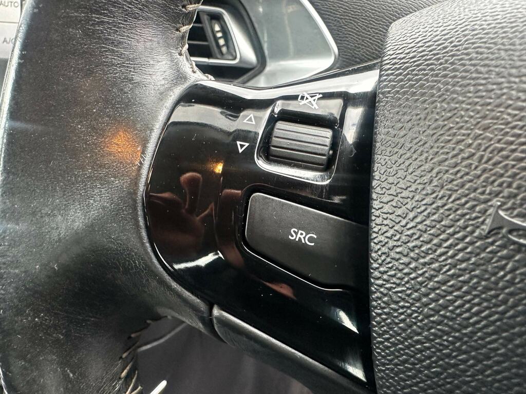 Peugeot 308 Hatchback Black #18