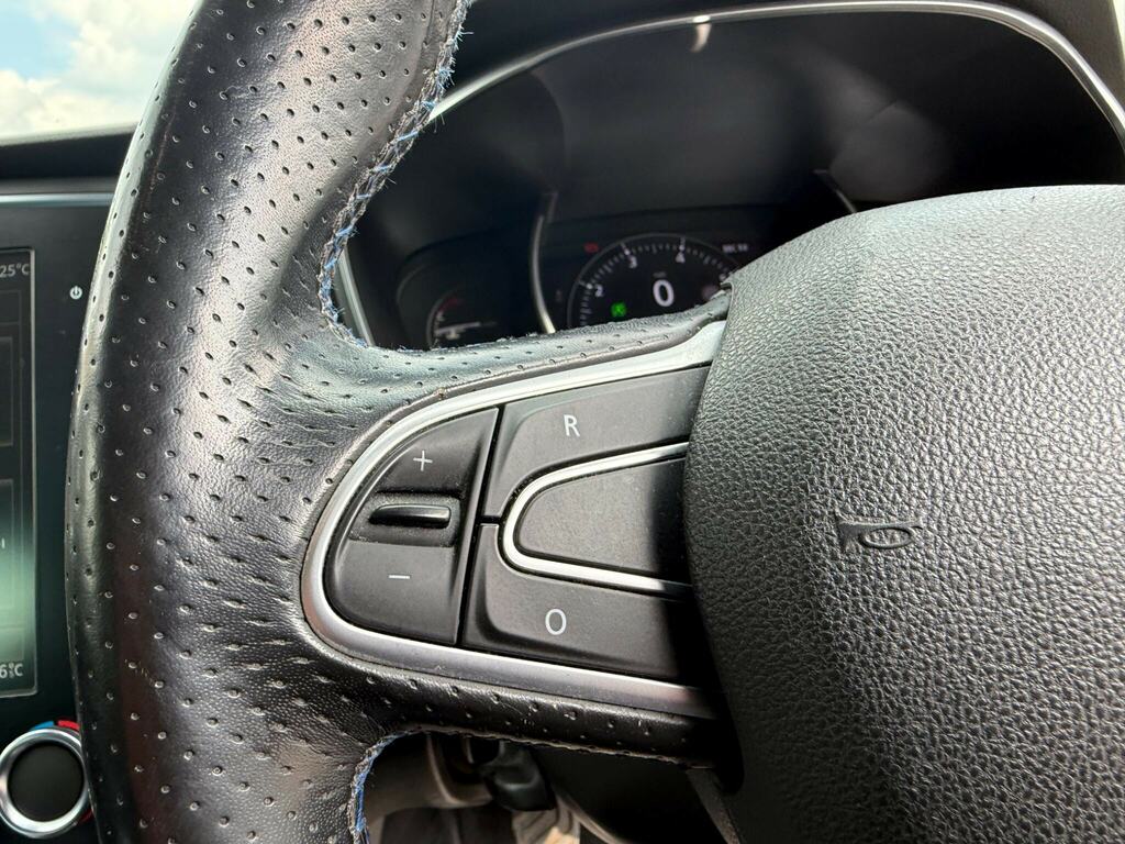 Renault Megane 1.6 Dynamique Vvt 110 Bhp Black #27