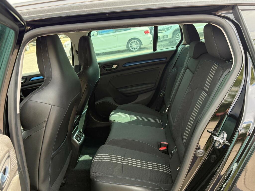 Renault Megane 1.6 Dynamique Vvt 110 Bhp Black #10
