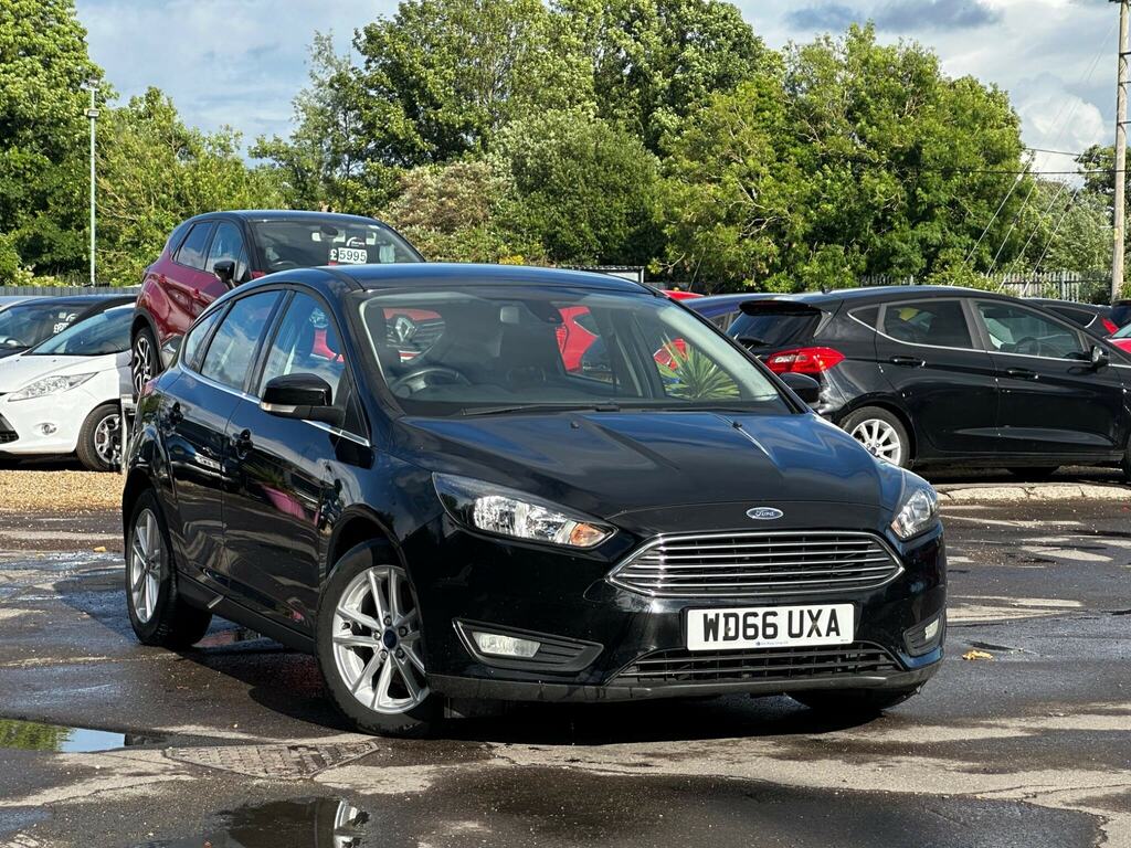 Ford Focus 1.0T Ecoboost Zetec Euro 6 Ss Black