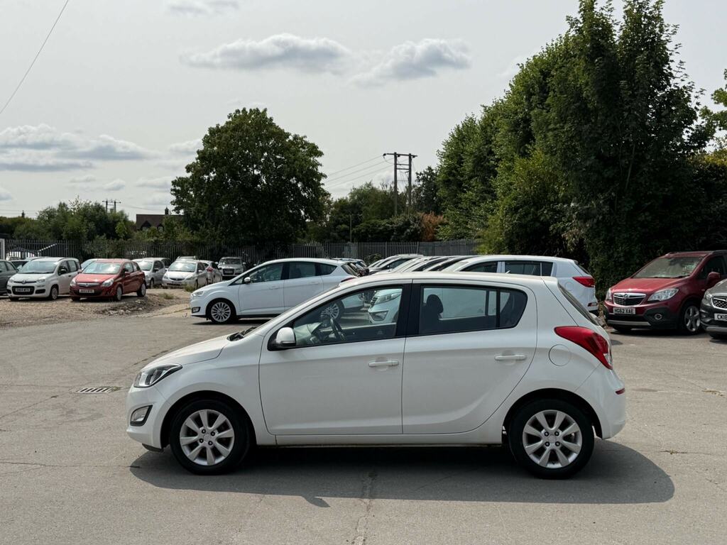 Hyundai I20 1.2 Active Euro 5 White #4