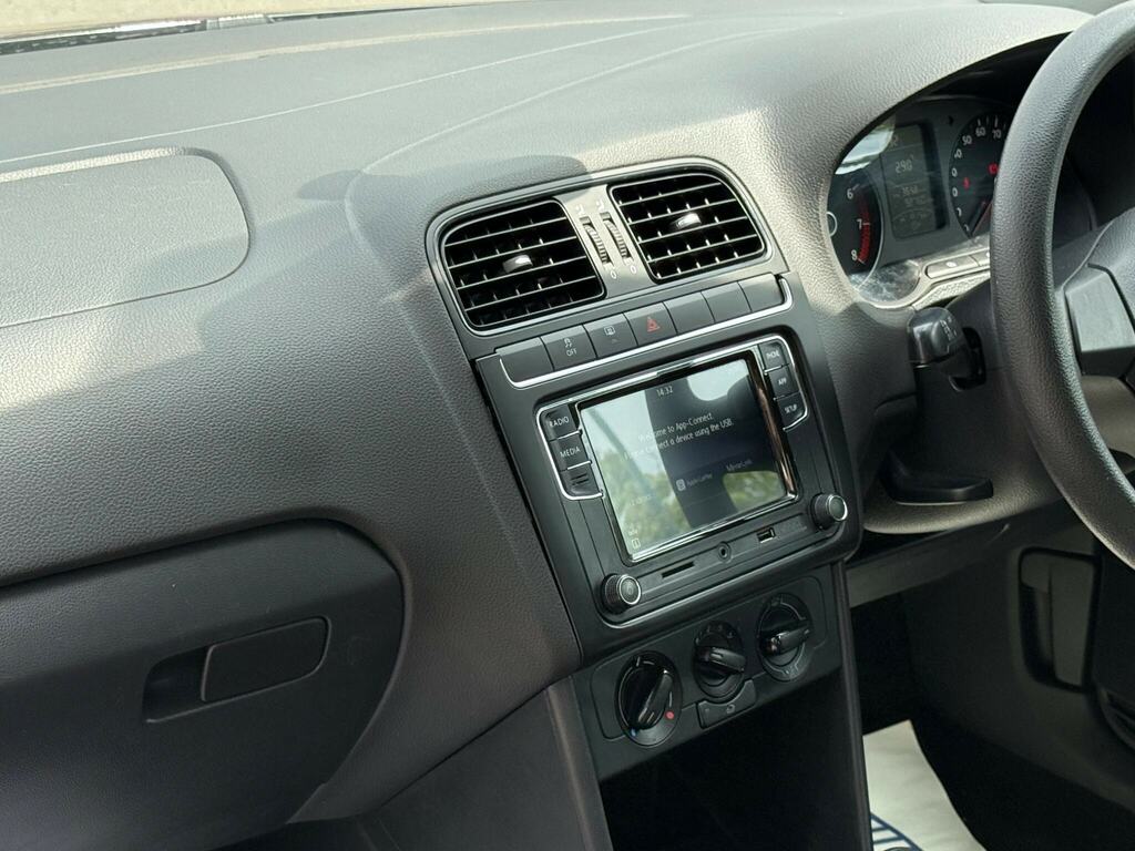 Volkswagen Polo 1.2 E Silver #10