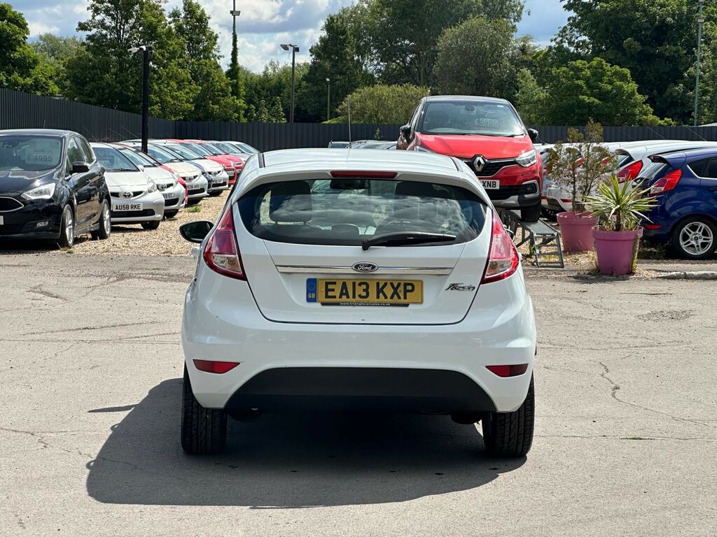 Ford Fiesta 1.25 Style Red #5