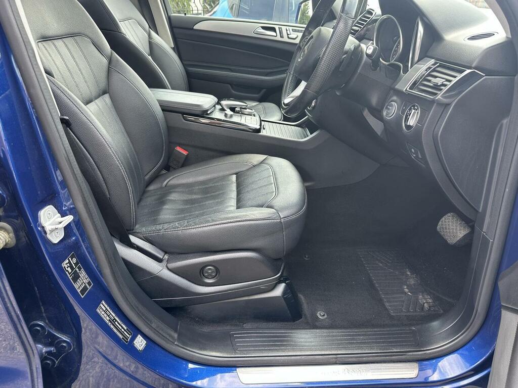 Mercedes-Benz GLE Class Black #21