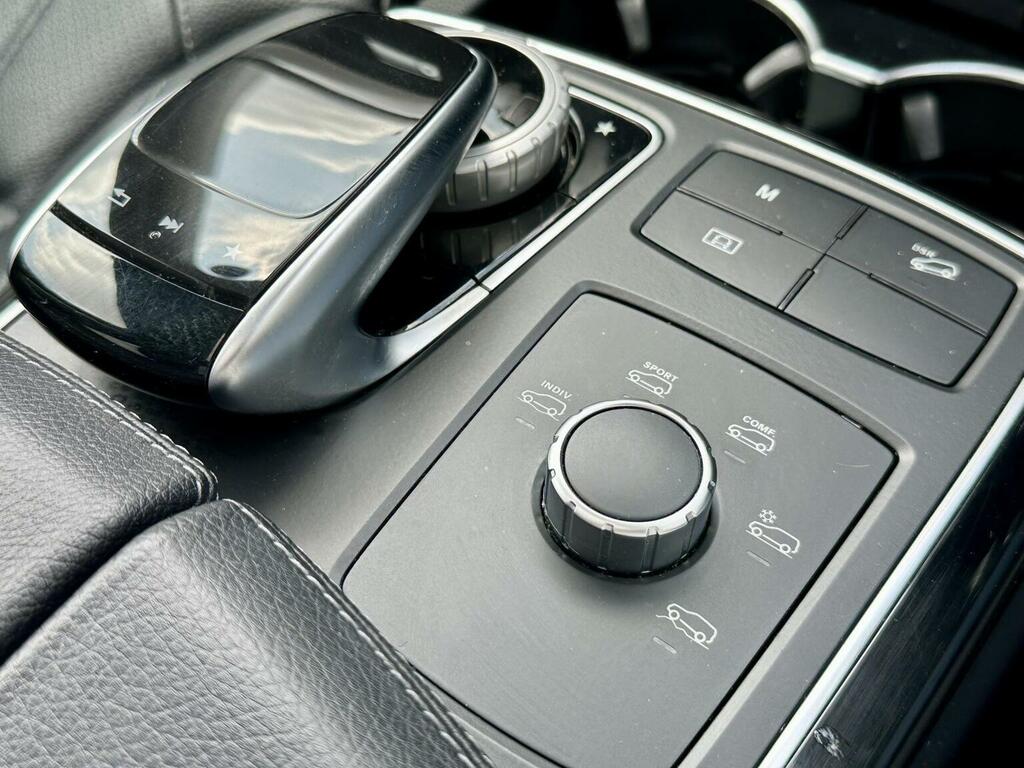 Mercedes-Benz GLE Class Black #28