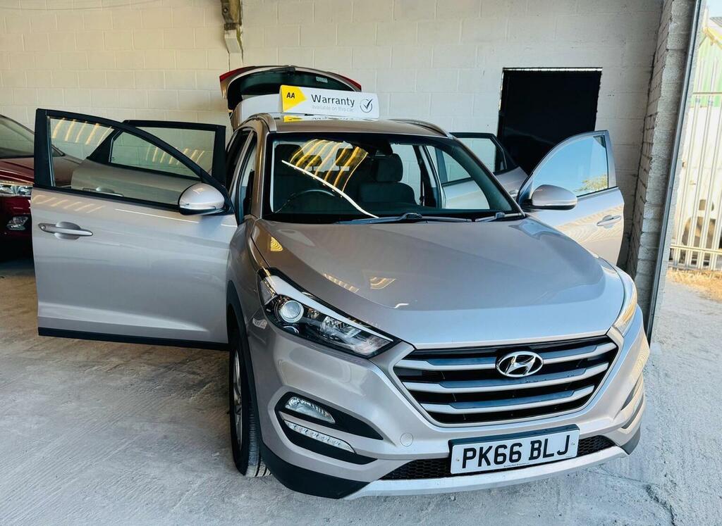 Hyundai Tucson Suv 1.6 Gdi Blue Drive Se Nav Euro 6 Ss 20 PK66BLJ White #3