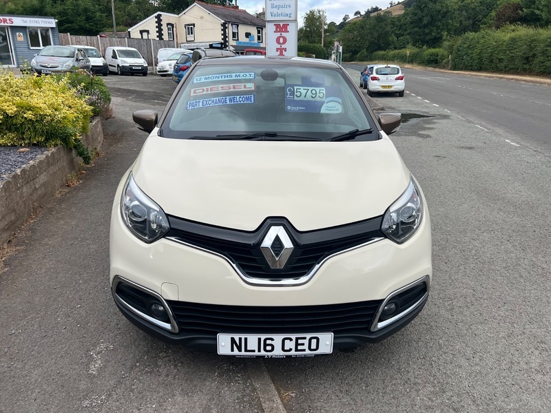 Renault Captur Iconic Nav Dci Brown #3