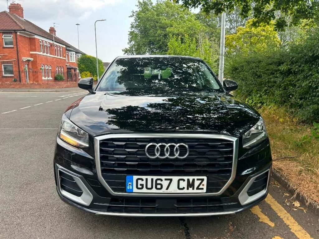 Audi Q2 Tdi Sport Black #5