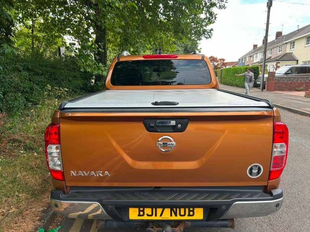 Nissan Navara Dci Tekna 4X4 Shr Dcb Yellow #5