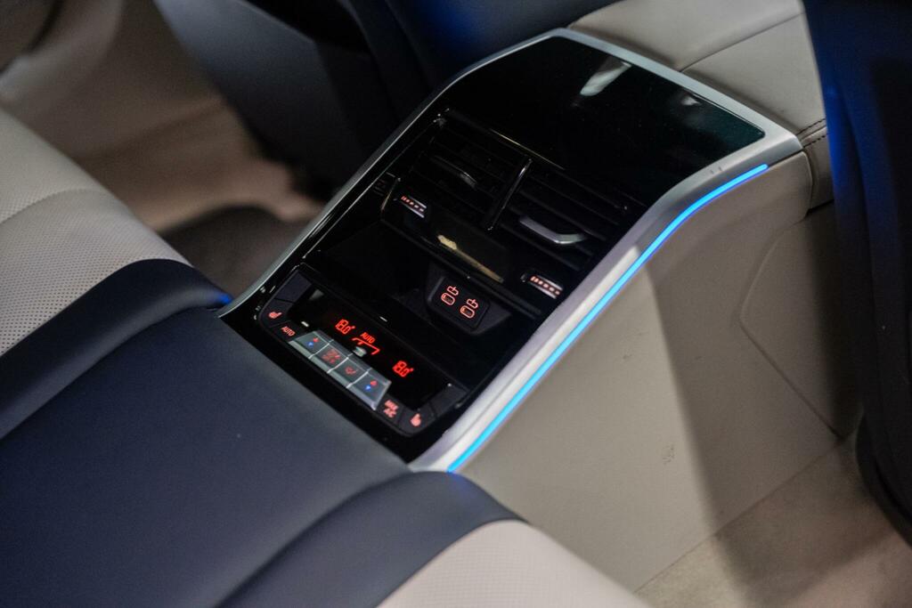 BMW 8 Series Gran Coupe 840I Steptronic Euro 6 Blue #26