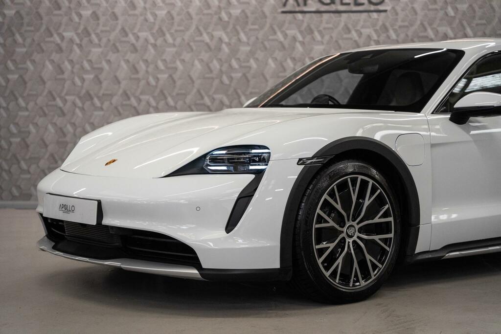 Porsche Taycan Performance Plus 93.4Kwh 4 Cross Turismo 4Wd White #2