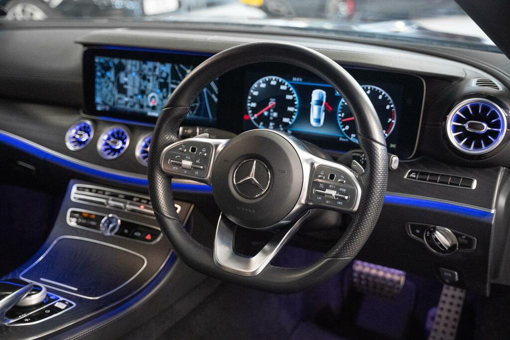 Mercedes-Benz E Class E220d 4Matic Amg Line Green #15