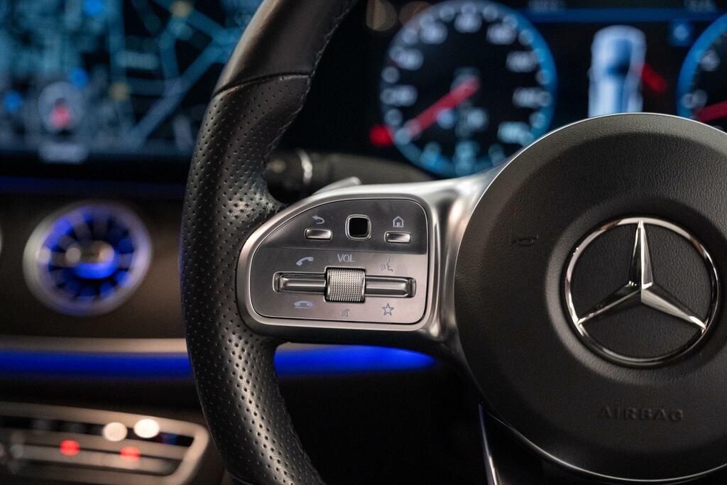 Mercedes-Benz E Class E220d 4Matic Amg Line Green #28