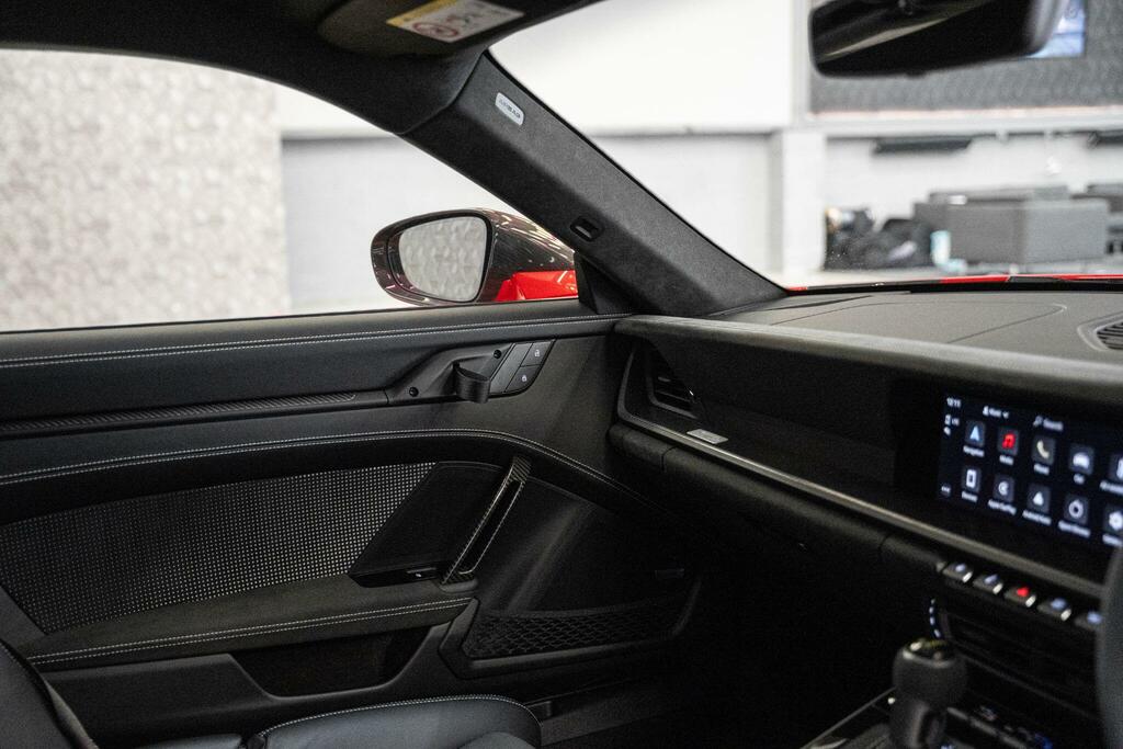 Porsche 911 St 2025 Black #35