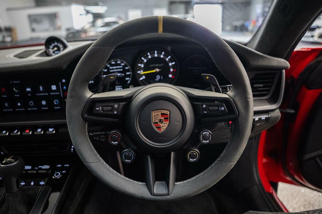 Porsche 911 St 2025 Black #32