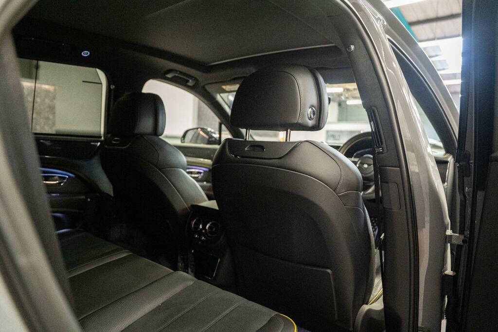 Bentley Bentayga 4.0 V8 Mulliner Driving Spec Tour Spec Grey #13