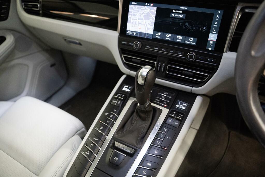 Porsche Macan 2.0T Pdk 4Wd Euro 6 Ss White #40
