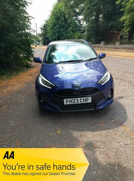 Toyota Yaris Design 1 Owner Blue #2