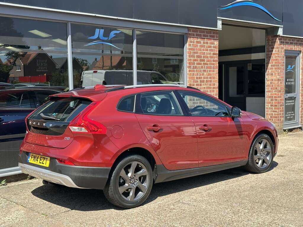 Volvo V40 Cross Country Hatchback 1.6 D2 Lux 2014 Black #18