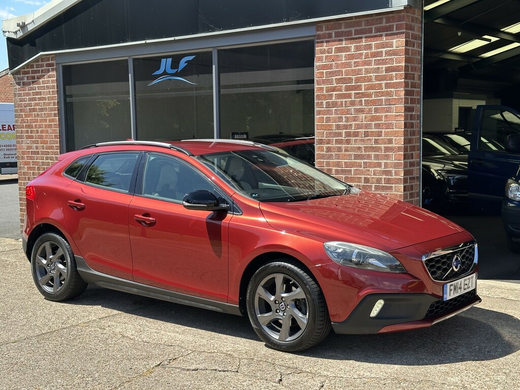 Volvo V40 Cross Country Hatchback 1.6 D2 Lux 2014 Black #20