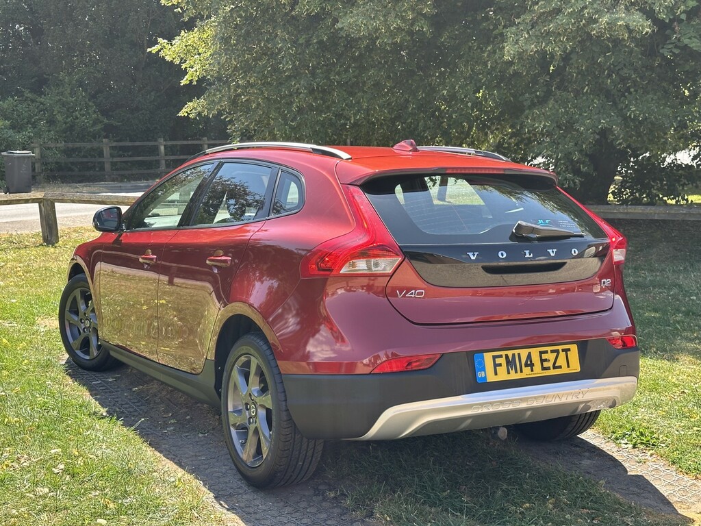 Volvo V40 Cross Country 1.6 D2 Lux Red #3
