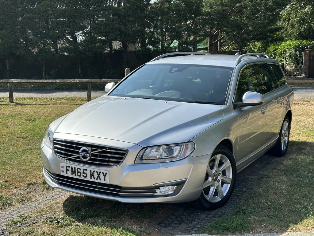 Volvo V70 2.0 Se Lux D4 181Hp Silver #2