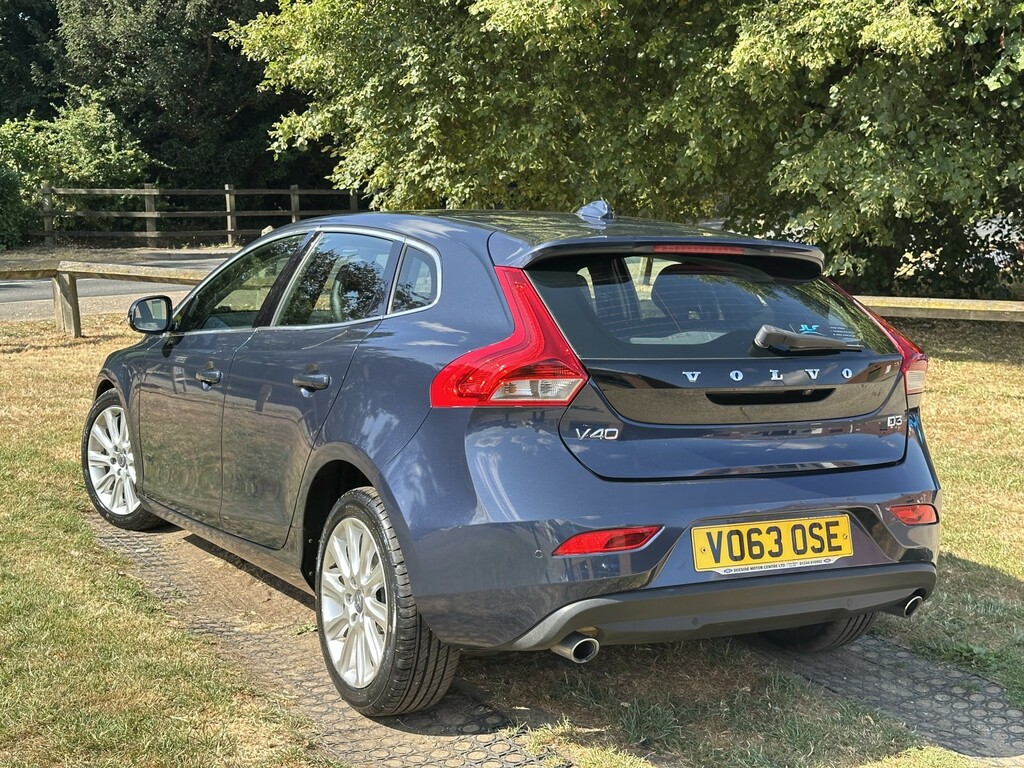 Volvo V40 Hatchback 2.0 D3 Se Lux Nav 2013 Blue #3