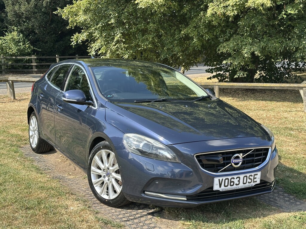 Volvo V40 Hatchback 2.0 D3 Se Lux Nav 2013 Blue