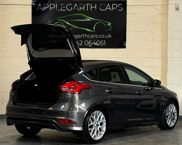 Ford Focus Tdci Zetec S Hatchback Grey #4