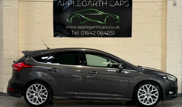Ford Focus Tdci Zetec S Hatchback Grey #2
