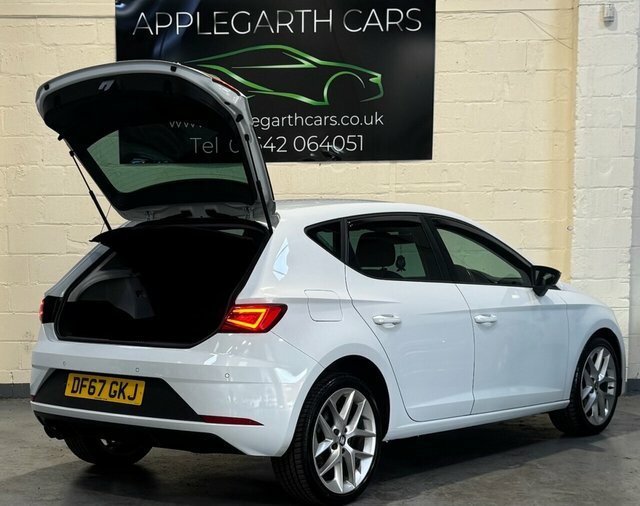 Seat Leon Tsi Fr Technology Hatchback White #4