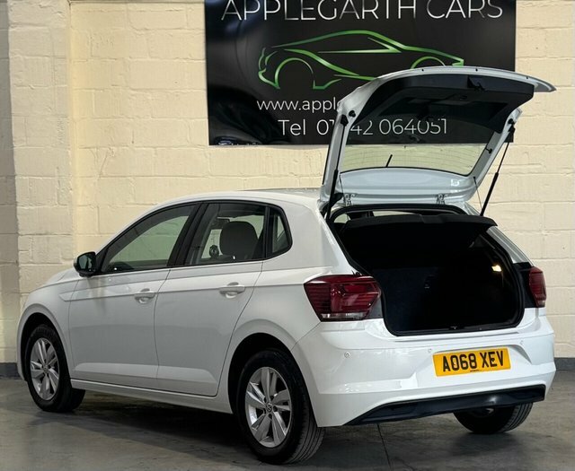 Volkswagen Polo Evo Se Hatchback AO68XEV White #6