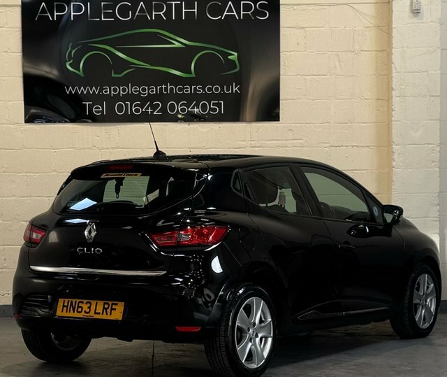 Renault Clio 16V Dynamique Medianav Hatchback Black