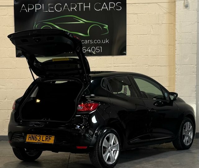 Renault Clio 16V Dynamique Medianav Hatchback HN63LRF Black #2