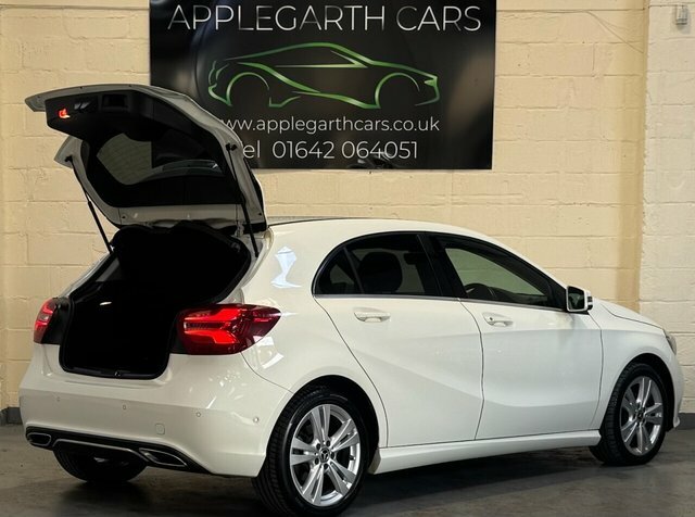 Mercedes-Benz A Class A180d Sport Premium Hatchback L15RYU White #4