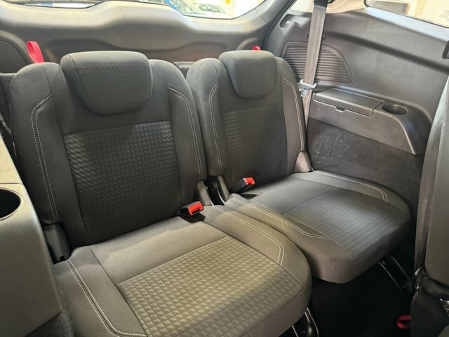 Ford Grand C-Max Grand Titanium Blue #10