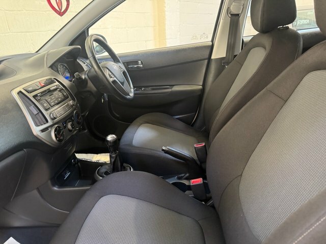 Hyundai I20 Active 5-Door White #29