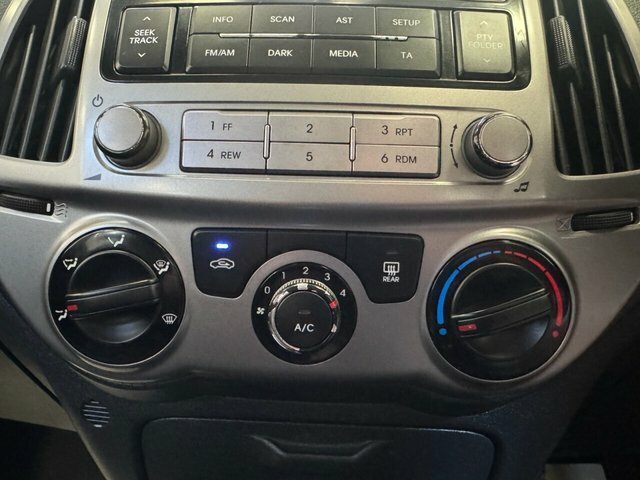 Hyundai I20 Active 5-Door White #13