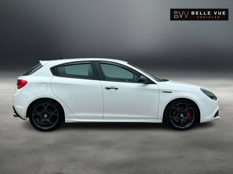 Alfa Romeo Giulietta 1.7 Giulietta Veloce A15FLA White #2
