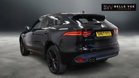 Jaguar F-Pace 2.0 F-pace R-sport Black #4