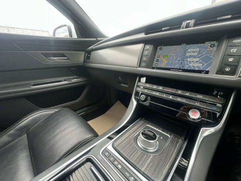 Jaguar XF White #23