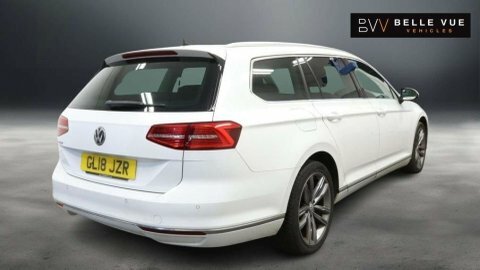 Volkswagen Passat 2.0 Passat Gt White #3