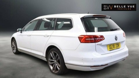 Volkswagen Passat 2.0 Passat Gt White #4